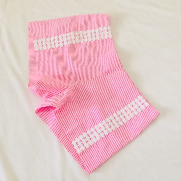 Like New🌸Lilly Pulitzer Liza Seersucker Shorts - Picture 5 of 8